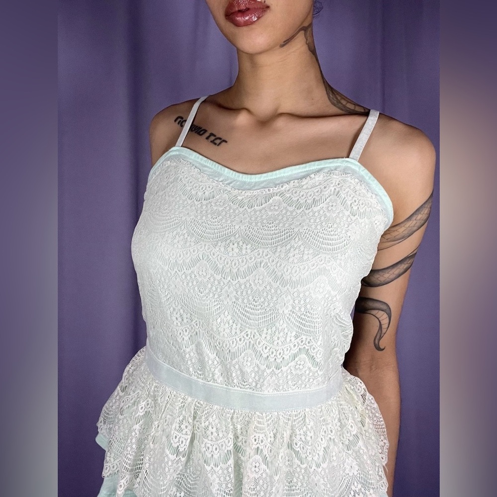 Arizona Mint Green Lace Overlay Blouse Womens Size M Peplum Tank Top Coquette